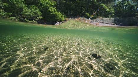 水上和水下的峡湾分割视图-2