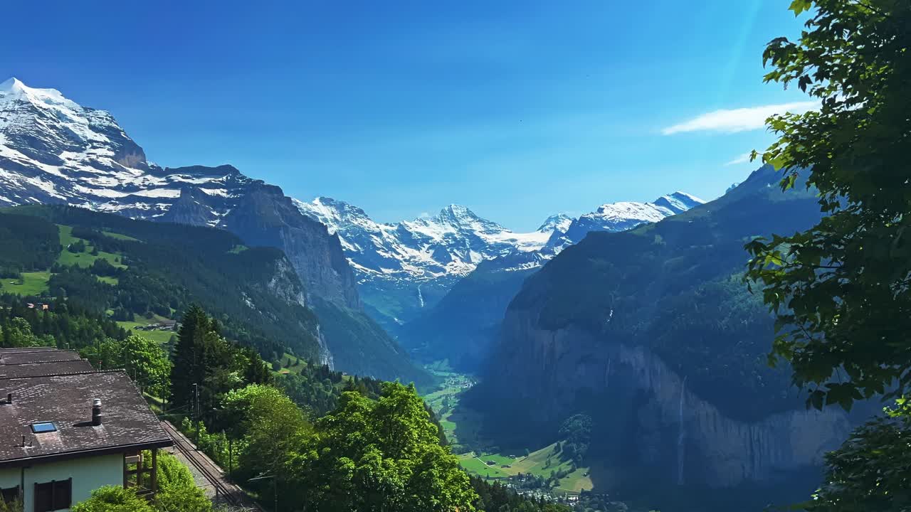 Sella dello Jungfraujoch - Patrimonio dell'Umanità UNESCO, Alpi Bernesi in Svizzera. Ripresa aerea.