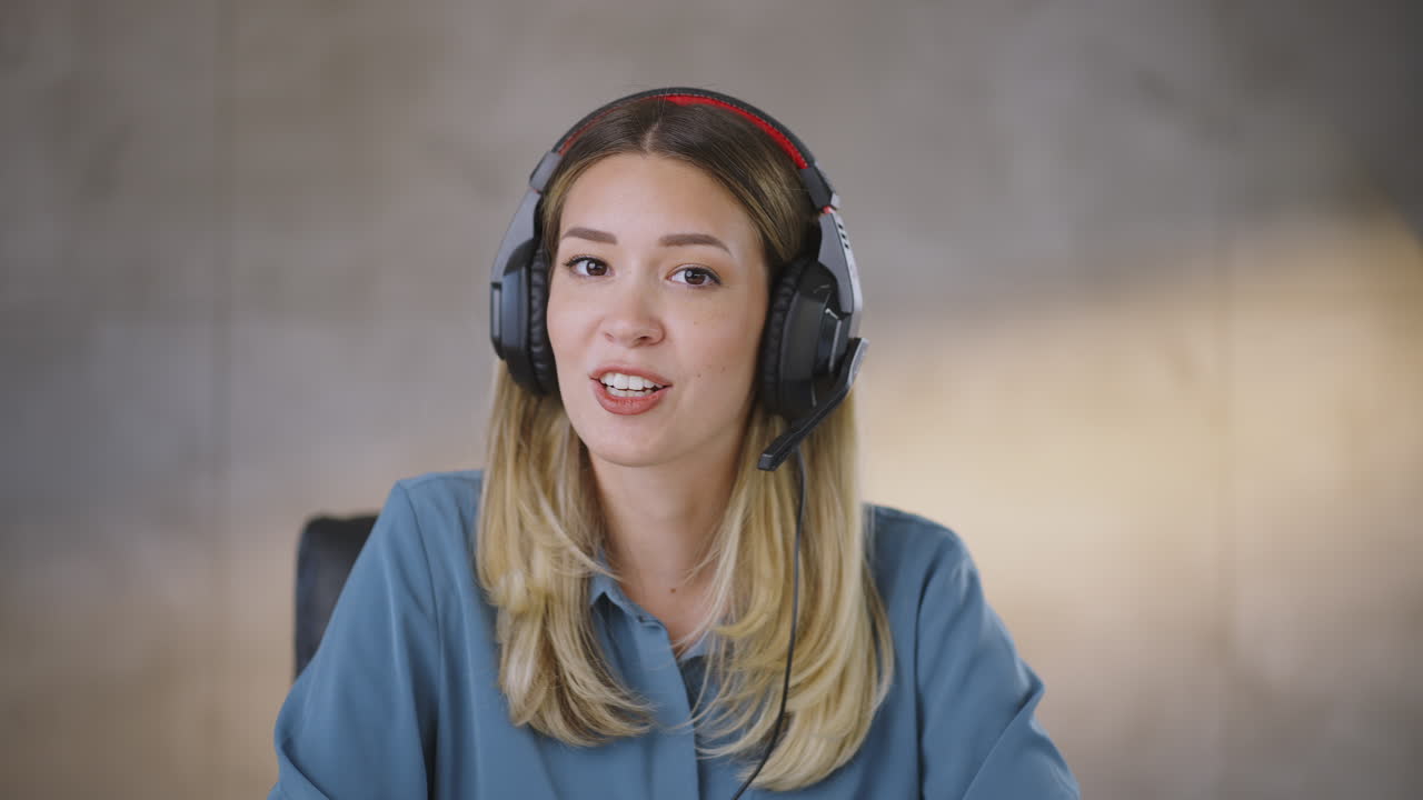 mujer en una llamada de video