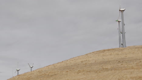 windmills not turning on dry hill