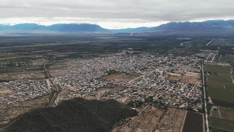 imágenes de aviones no tripulados de cafayate, en la provincia de salta, argentina