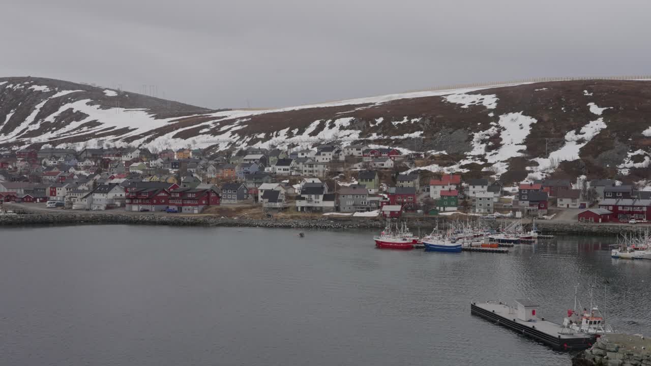 Picturesque Norwegian fishing villages with harbors and boats