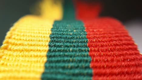 cinta de bandera lituana amarilla, verde y roja-9