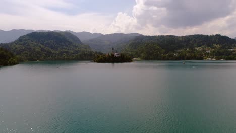 Eslovenia-Hermosa-Naturaleza---Lago-Bled.