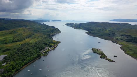 Toma-Aérea-De-La-Costa-Oeste-De-Escocia.