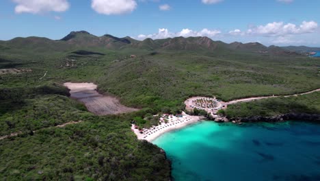 disparo de avión no tripulado en el oeste de curacao playa kenepa