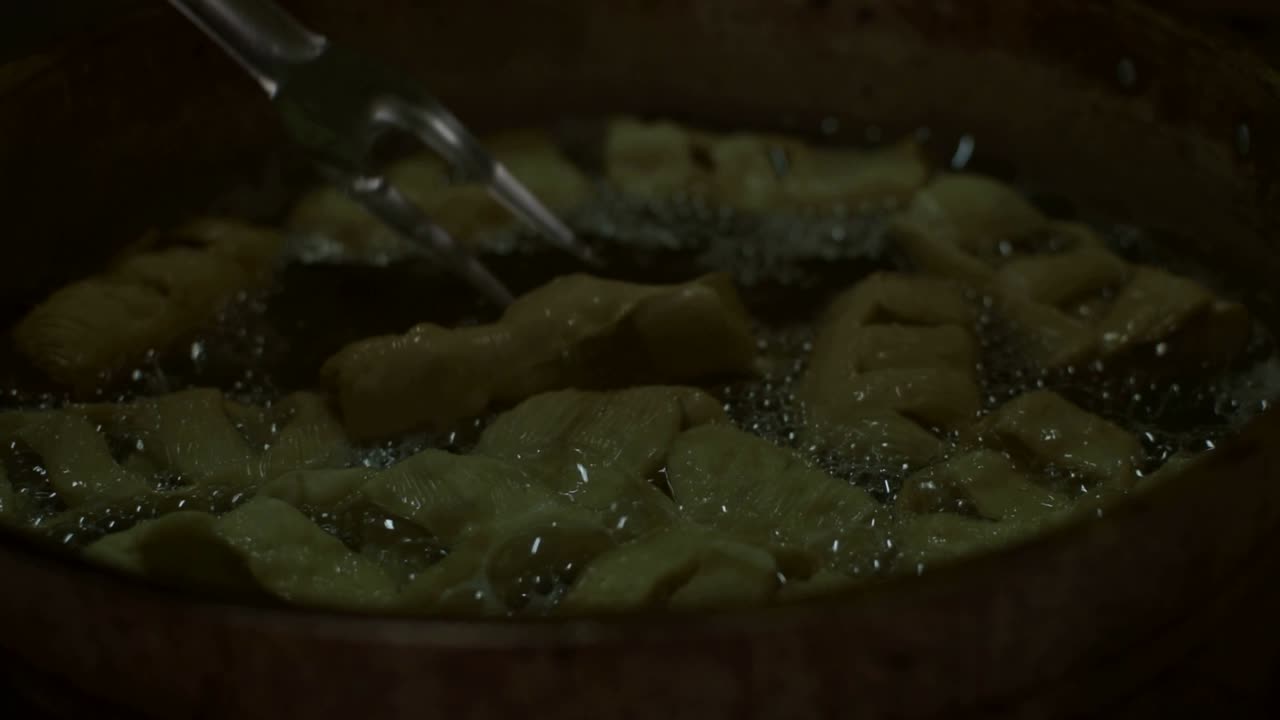 fritura de la comida italiana tradicional, scalette. calabria