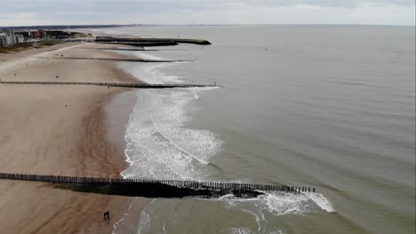 Luftaufnahmen-Vom-Strand-Von-Cadzand-Bad-An-Der-Küste-Zeelands-In-Den-Niederlanden