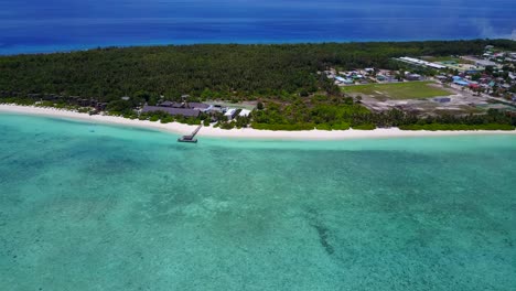 Beautiful-coastline-of-Maldives-in-Indian-Ocean