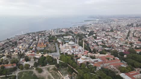 Vista-Aérea-De-La-Mezquita-Ayasofya-Estambul