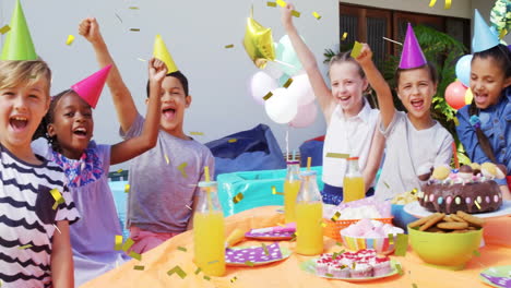 celebrando en la fiesta, los niños con animación de confeti y expresiones alegres