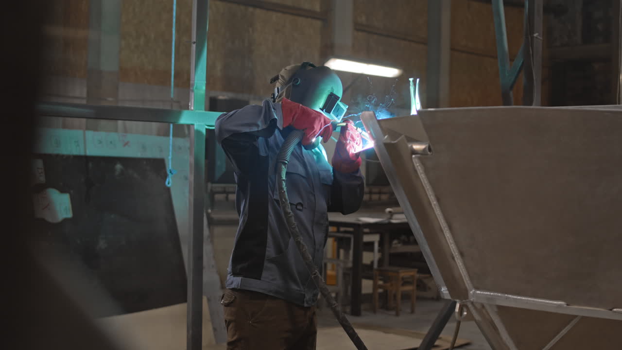 직장에서 용접공