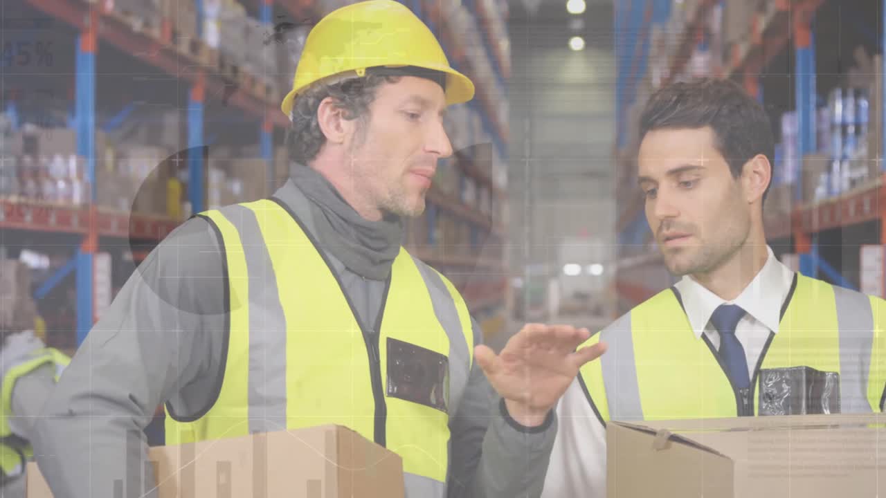 procesamiento de datos estadísticos contra el supervisor masculino caucásico y el trabajador discutiendo en el almacén