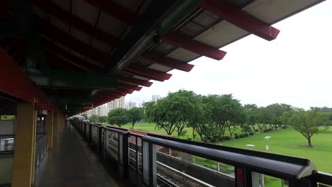 singapore mrt station platform view