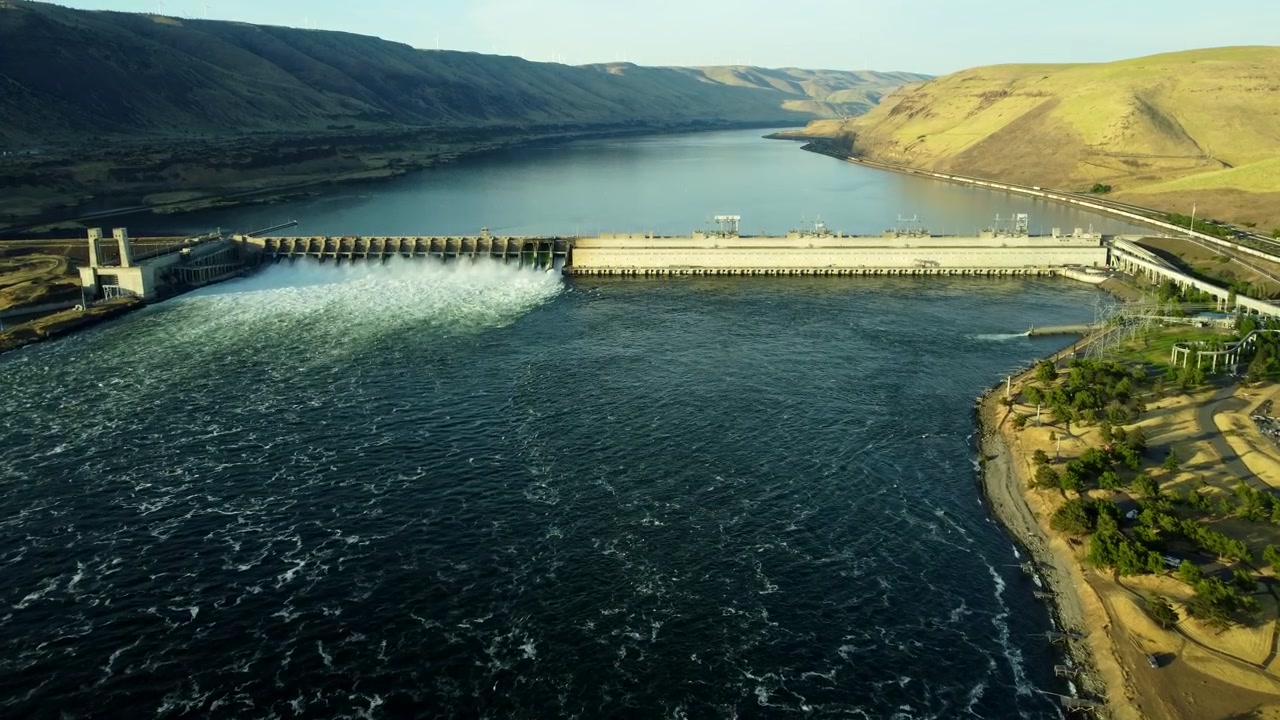US, Oregon, The Dalles, 2026-05-27 - Drone view of the John Day Dam on the Columbia River, in Summer