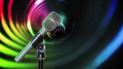 Microphone-and-colourful-circles