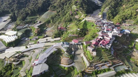vista general del paisaje del distrito de brinchang dentro del área de cameron highlands de malasia