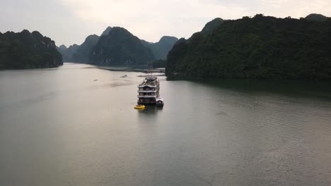 Drohnenaufnahmen-Von-Vietnam-Während-Der-Regenzeit