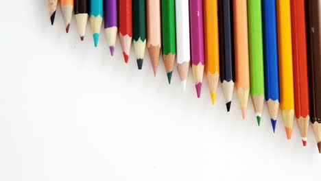 Colored-pencils-arranged-in-a-row