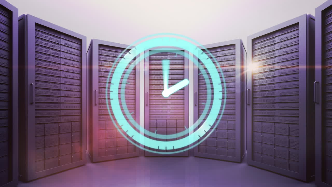 animación del reloj moviéndose rápidamente sobre los servidores de la computadora