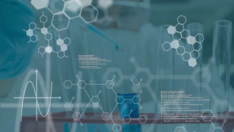 animación de procesamiento de datos y fórmula química sobre una científica caucásica