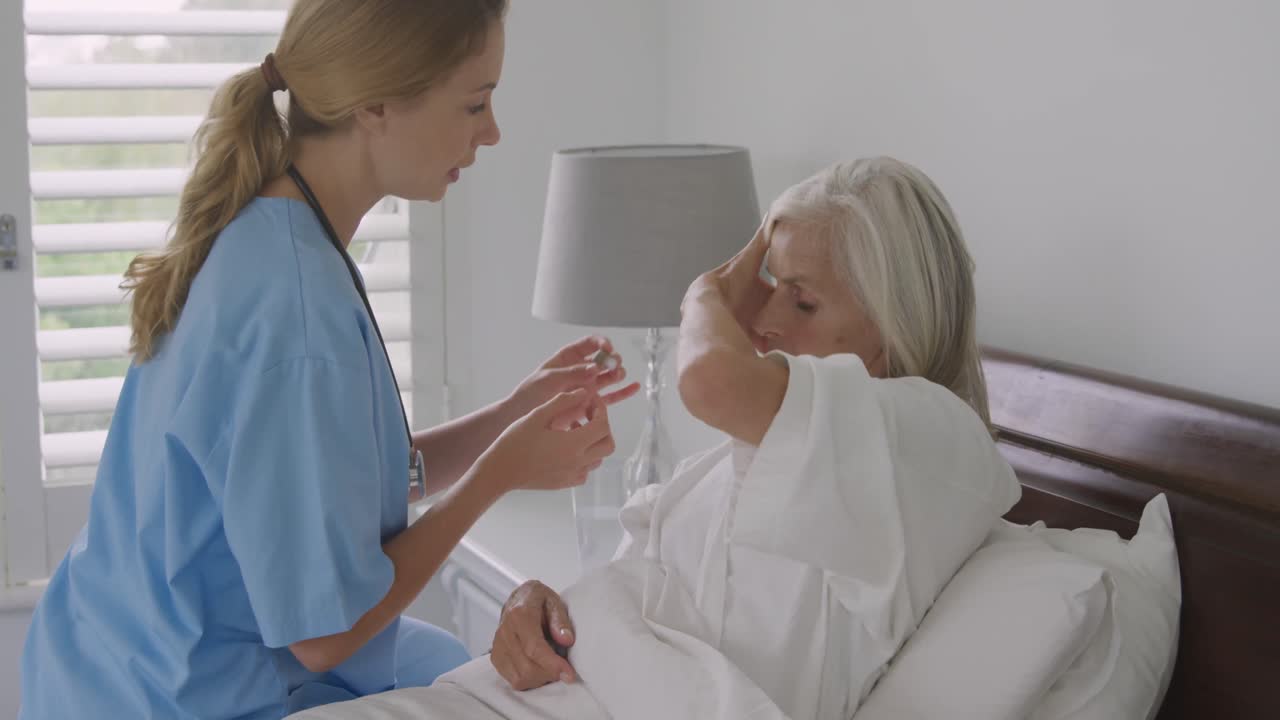 고위 여성과 간호사