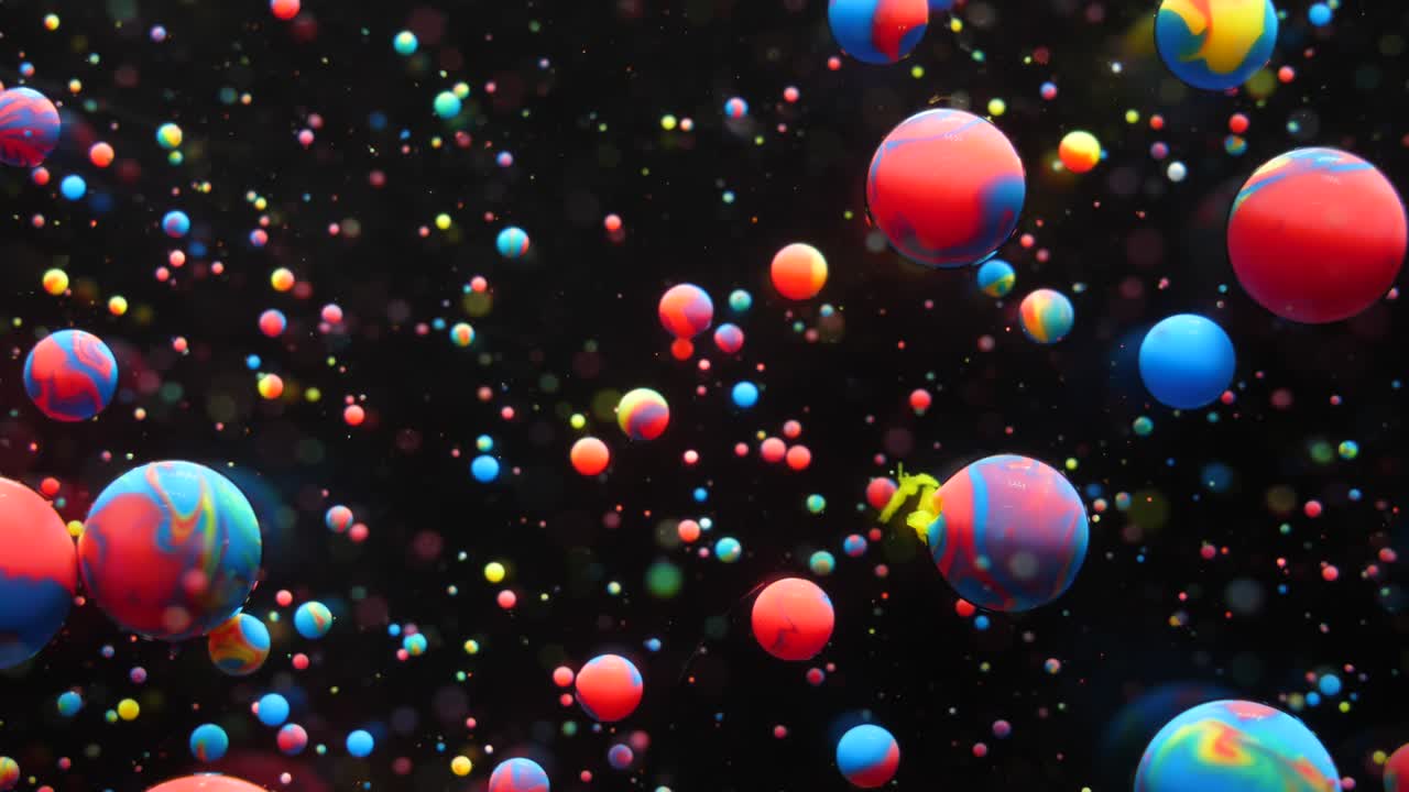 coloridas burbujas de aceite hermosa pintura acrílica color universo moviéndose multicolorido. fantástica superficie hipnótica. burbujas metamorfosis de gravedad de colores brillantes moviéndose superficie de aceite. reacción química.