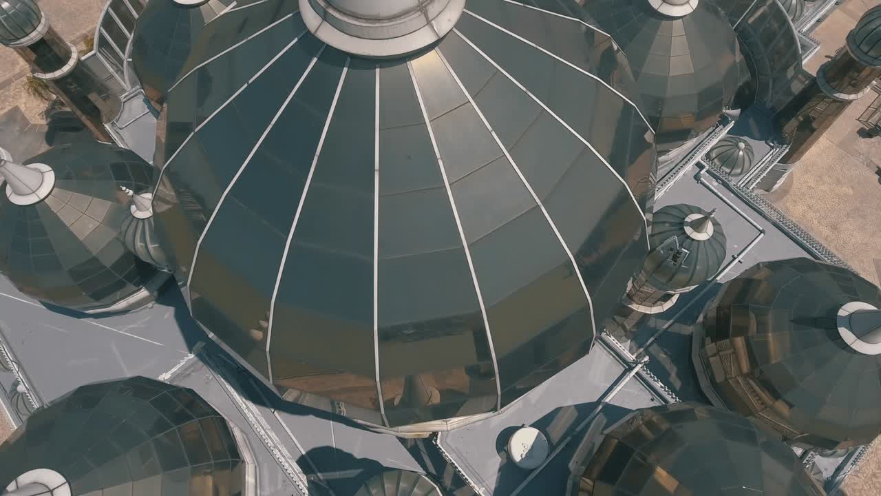 크리스탈 모스크.