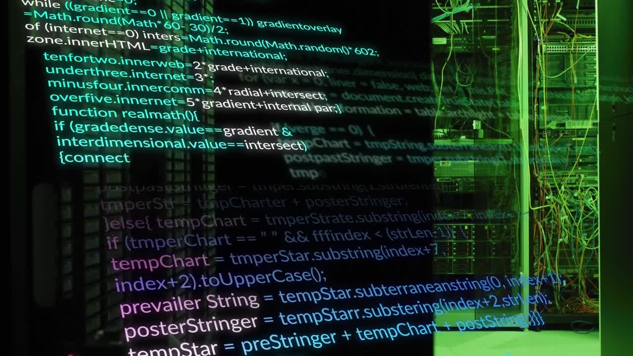 procesamiento de datos a través de servidores de computadoras verdes sobre un fondo negro.