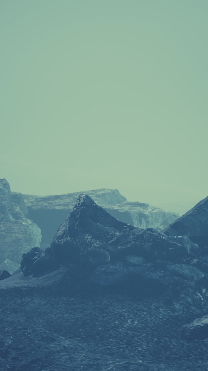 una vista panorámica de una cordillera en un desierto