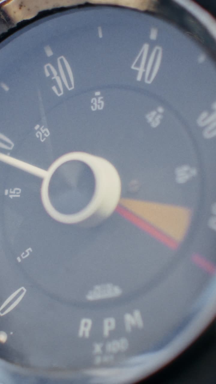 Vintage Car RPM Gauge