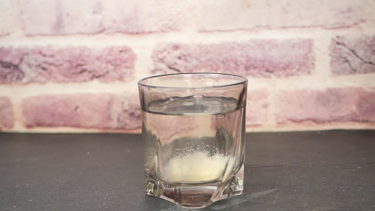 물에 용해되는 에버베센트 태블릿