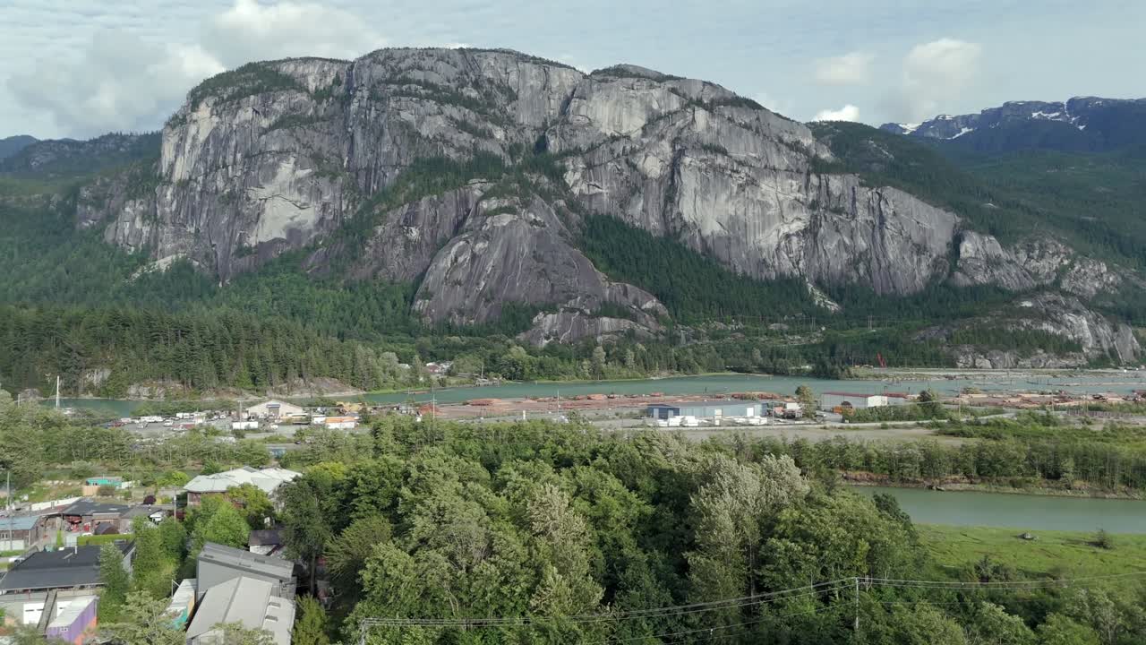 Stawamus Chief Mountain Overlooking Squamish City in Howe Sound AERIAL