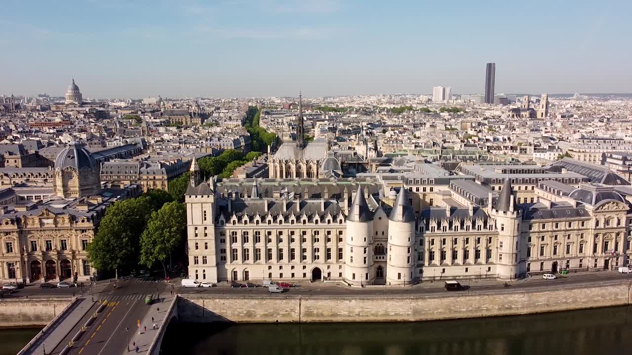 Aerial reverse of Ile de la Citè in Paris with clear sky for copyspace