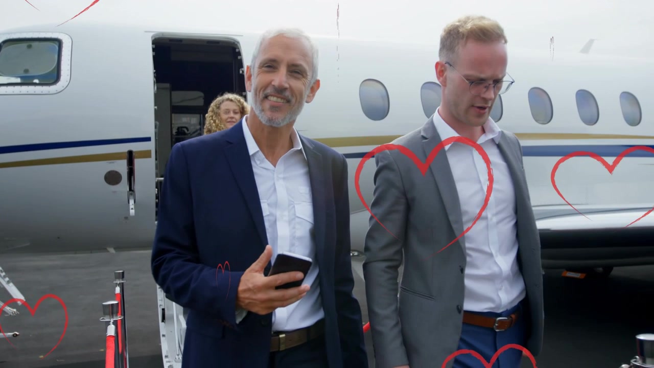 Uomini d'affari che si allontanano da un jet privato con cuori animati.