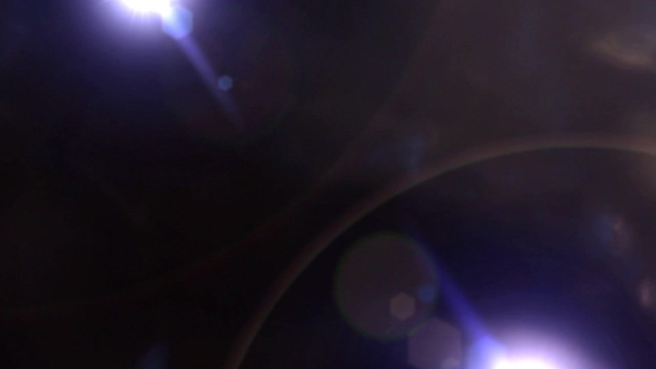 Effetto di transizione con bagliore di lente blu brillante