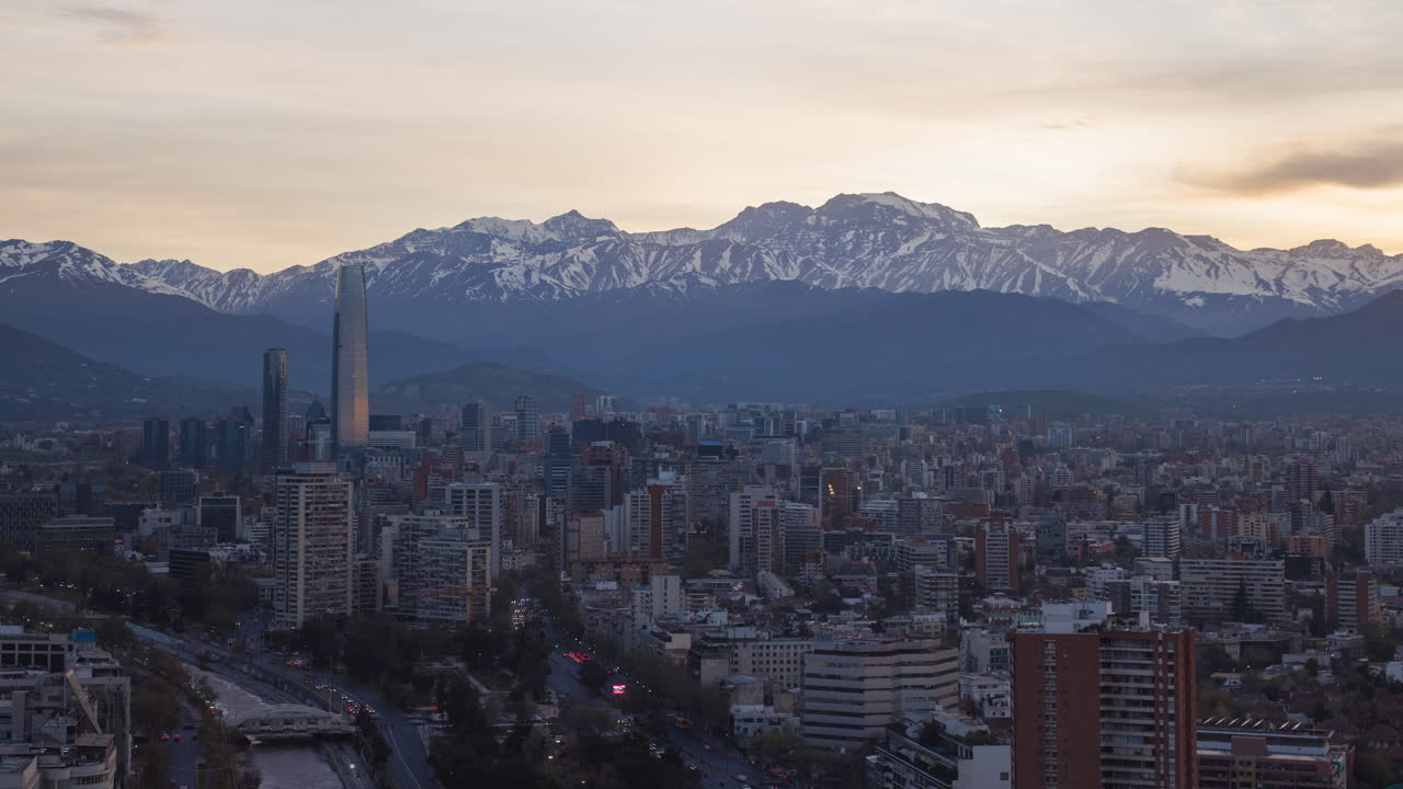 Santiago del Cile Time-lapse del centro città, mattina di primavera.