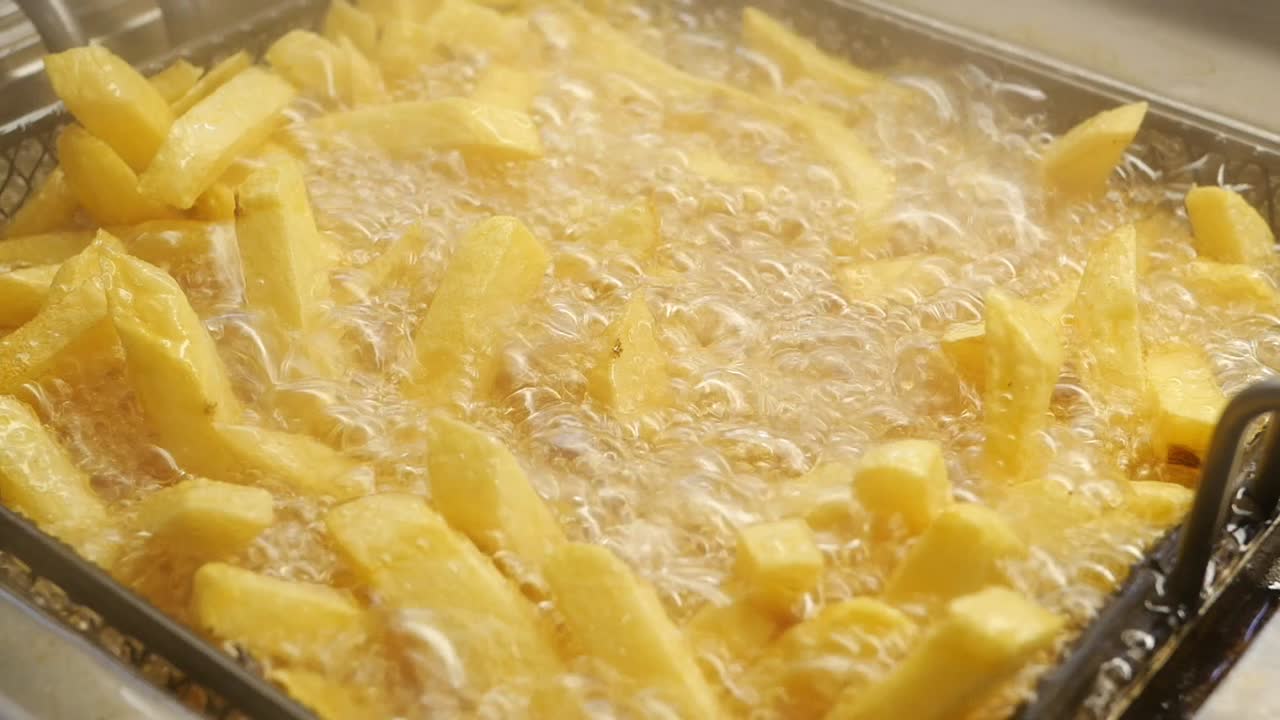 Frittura di patatine fritte
