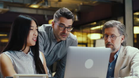 reunión del equipo de negocios