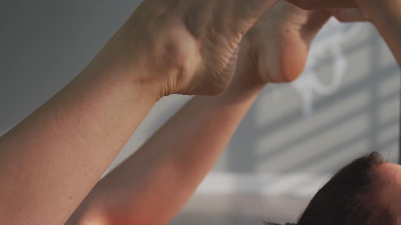 ⁇ 대 춤을 추는 백인 여성