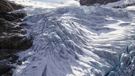 antena del glaciar trift en los alpes urner cerca de gadmen, suiza