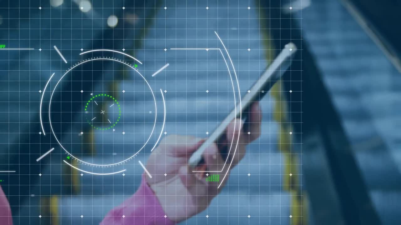 animación de la exploración del alcance sobre la mujer usando un teléfono inteligente