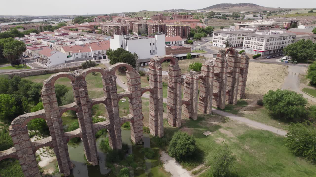 Aerial: Ancient Roman Aqueduct of M&eacute;rida, engineering marvel Badajoz, Spain