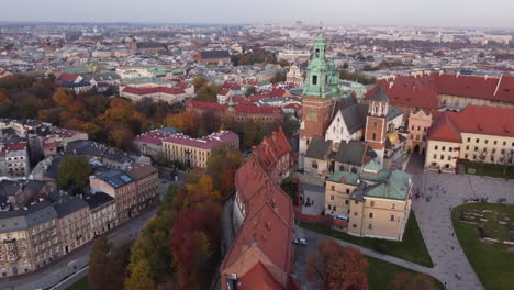 People-Visit-Famous-Wawel-Cathedral-And-Royal-Castle-With-City-View-Of-Krakow-In-Poland