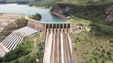 Cinematic-drone-footage---flying-sideways-over-the-river-showing-a-hydroeletric-at-minas-gerais-in-Brazil