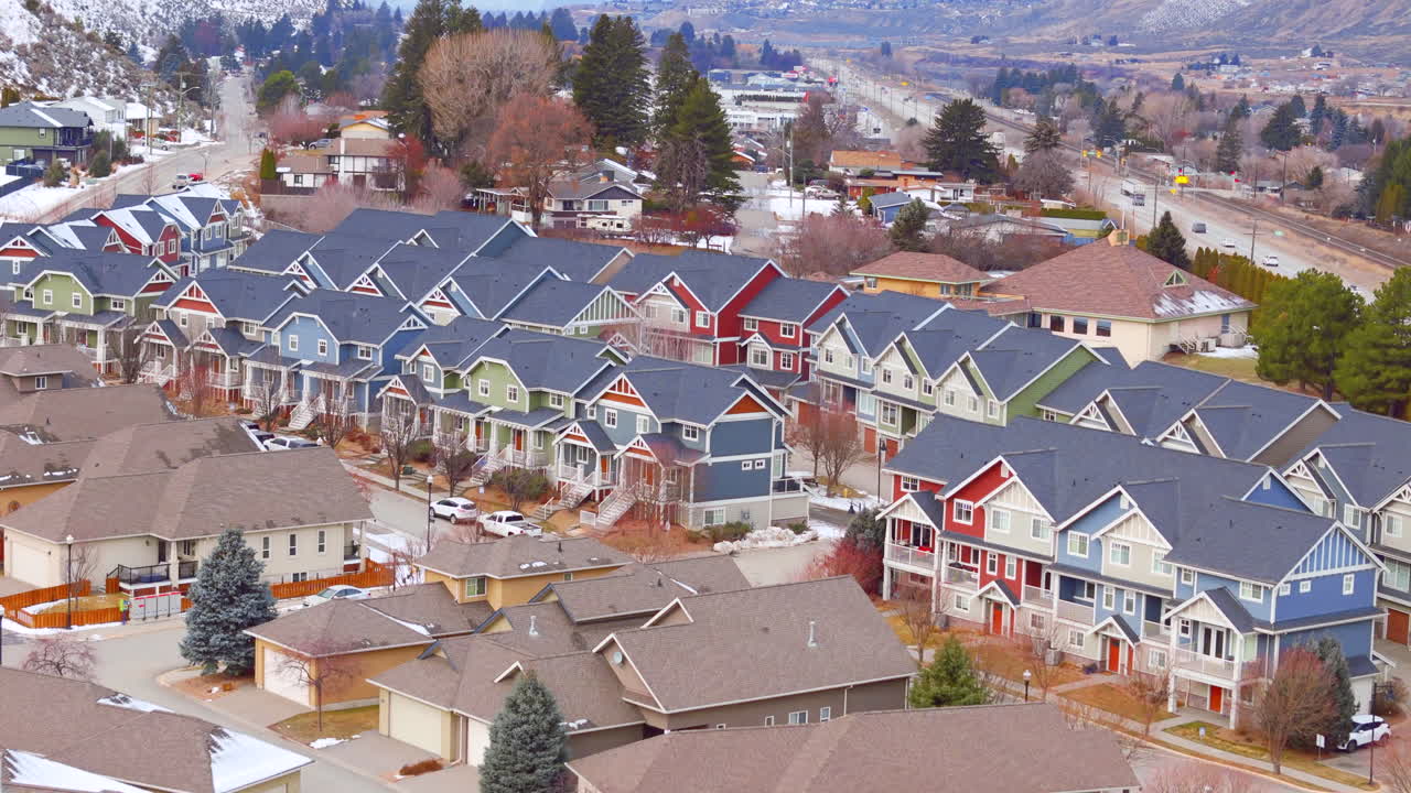 Suburban Harmony: Aerial Perspectives of Cozy Home