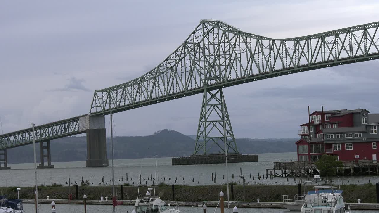 아스토리아 오리건 브리지와 하버