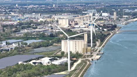 Central-Eléctrica-Energía-Eólica-Nuclear-Y-Electricidad-Solar-Toma-Aérea