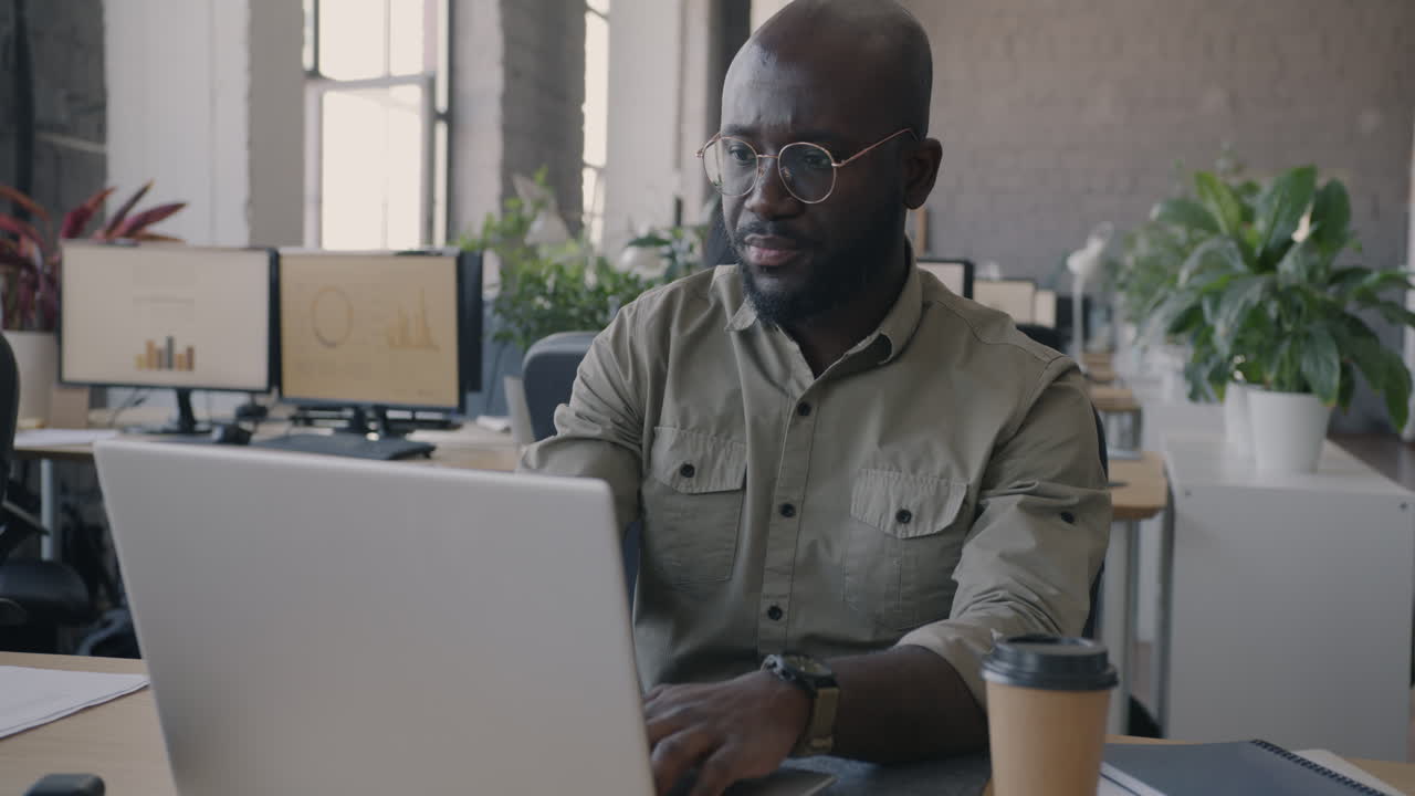 Business People Working in a Modern Office