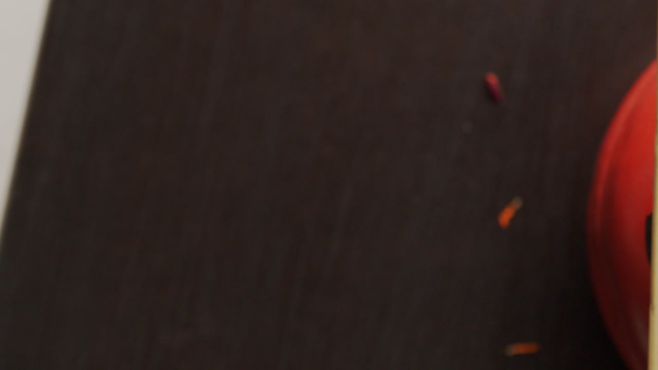 primer plano de las flores comestibles cocinando